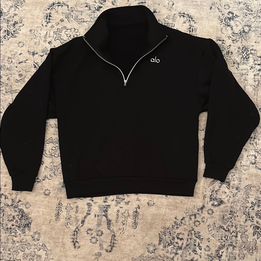alo yoga black accolade 1/4 zip pullover!!